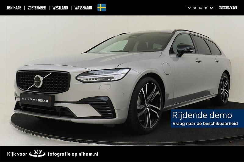Grijs Gebruikt 2025 Volvo V90 Ultimate Stationwagen | € 77.890 - Afbeelding 1/4