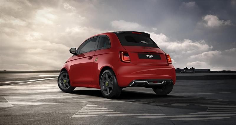 Nieuw Fiat 500e Abarth 114 kW (155 PK) 2025 Rood Cabriolet