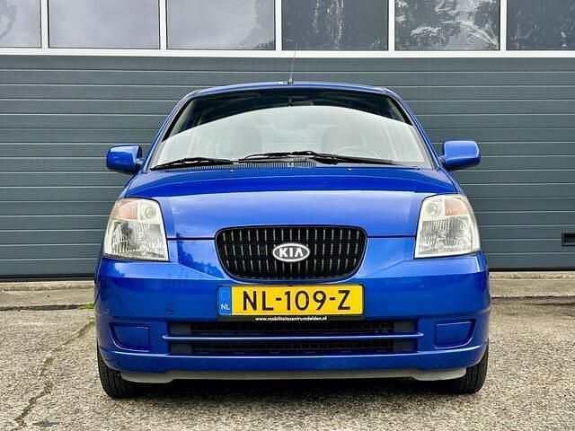 Occasion Kia Picanto 65 PK (47 kW) 2004 Blauw (metallic) Hatchback