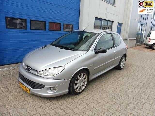 Grijs Gebruikt 2000 Peugeot 206 GTi Hatchback | € 1.695 (Iets duurder) - Afbeelding 1/4