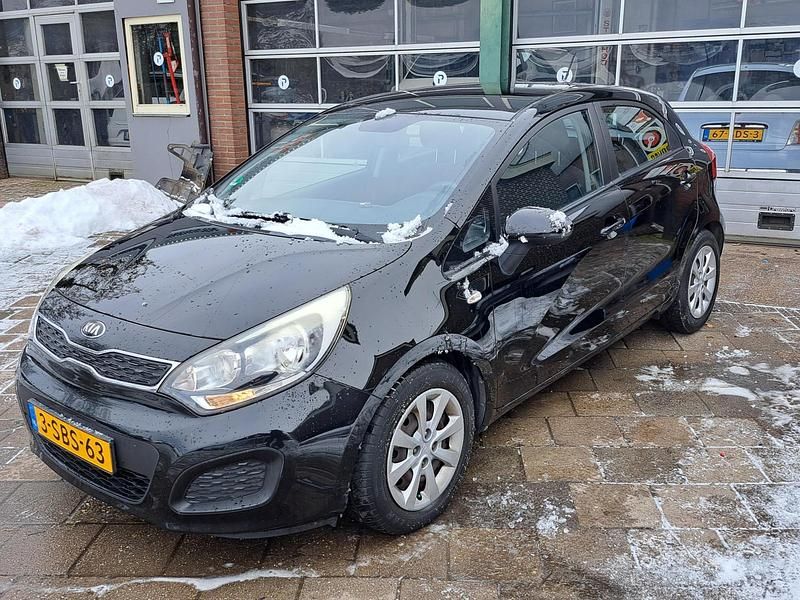 Occasion Kia Rio Comfort 86 PK (63 kW) 2014 Zwart Hatchback