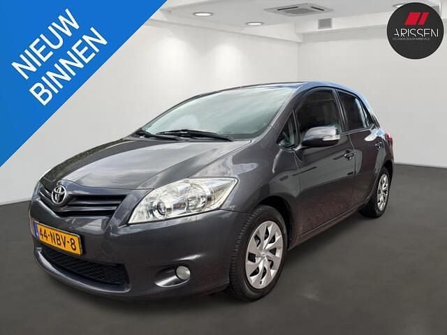 Grijs Gebruikt 2010 Toyota Auris Hatchback | € 6.995 (Duur) - Afbeelding 1/4