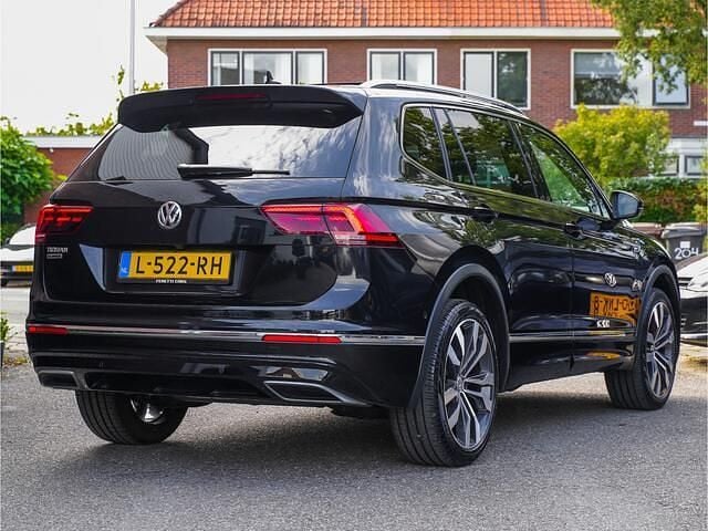 Occasion VW Tiguan Allspace R-line 150 PK (110 kW) 2021 Zwart SUV
