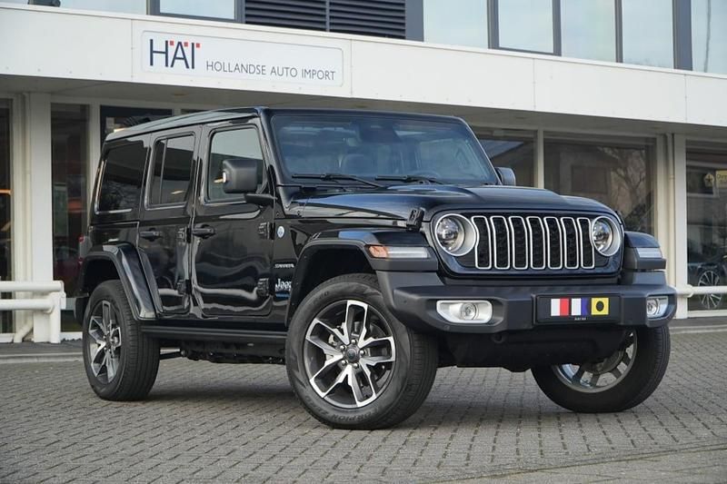 Zwart Occasion 2024 Jeep Wrangler Unlimited Sahara SUV | € 76.900 - Afbeelding 1/4