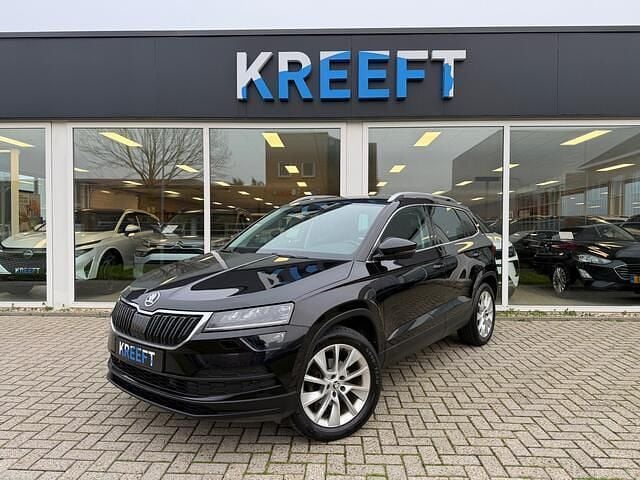 Zwart Gebruikt 2021 Skoda Karoq Business Line SUV | € 26.450 (Eerlijke prijs) - Afbeelding 1/4