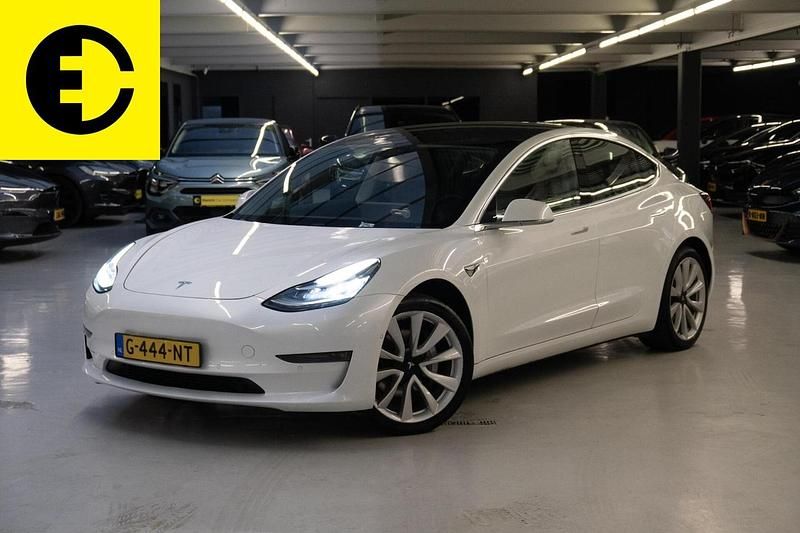 Wit Gebruikt 2019 Tesla Model 3 Long Range AWD Sedan | € 19.950 (Eerlijke prijs) - Afbeelding 1/4