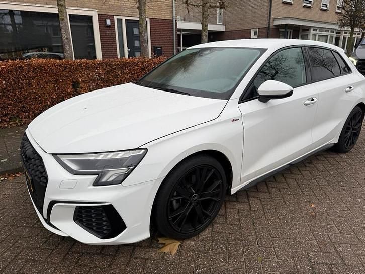 Gebruikt 2022 Audi A3 | € 26.250 (Eerlijke prijs) - Afbeelding 1/4
