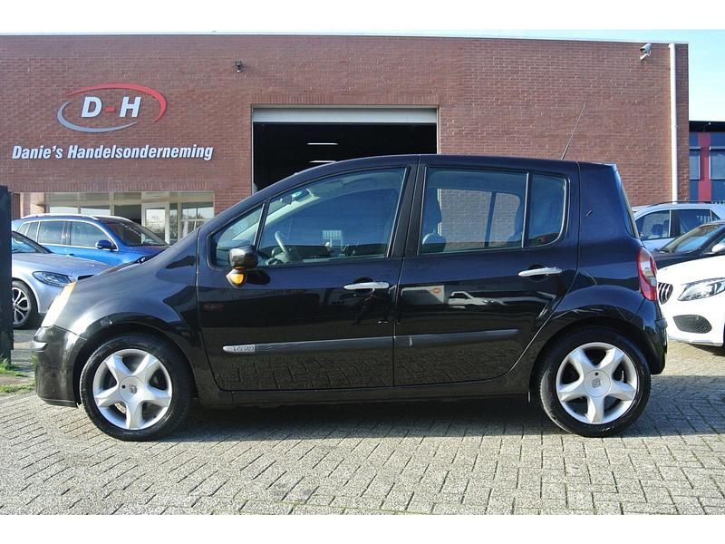 Zwart Gebruikt 2005 Renault Modus Luxe MPV | € 1.499 (Goede deal) - Afbeelding 1/4