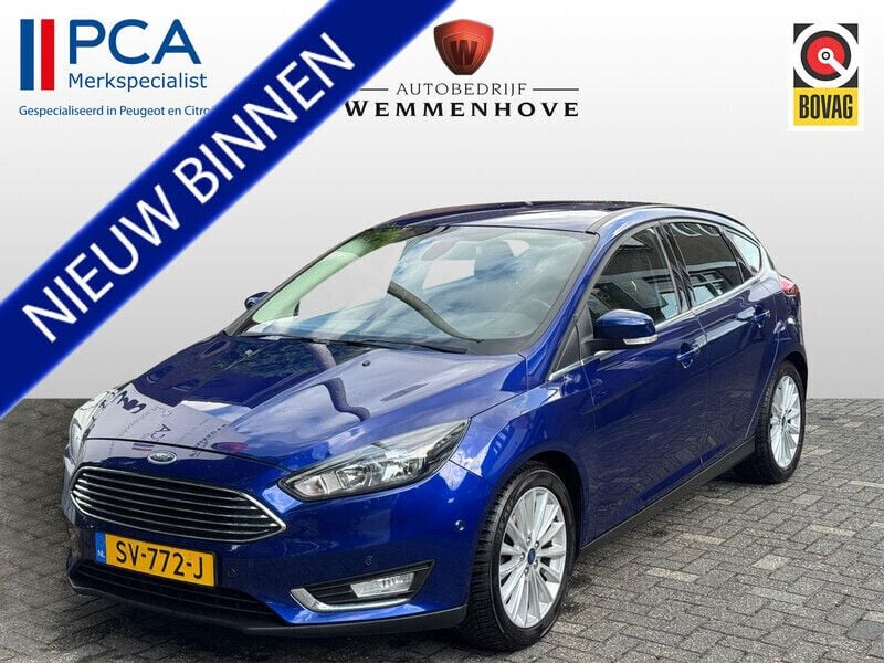 Blauw Gebruikt 2018 Ford Focus Titanium Hatchback | € 10.890 (Eerlijke prijs) - Afbeelding 1/4