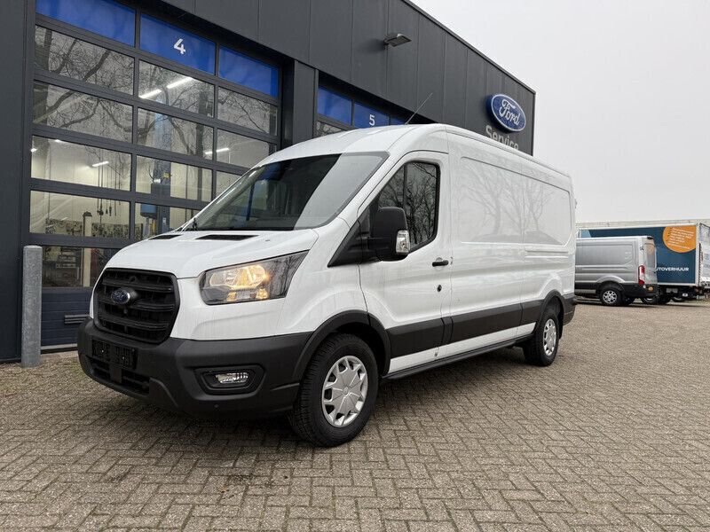 Wit Gebruikt 2024 Ford Transit Trend Van | € 34.945 (Goede deal) - Afbeelding 1/2