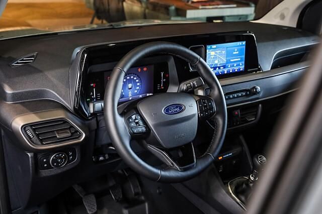 Occasion Ford Transit Limited 101 PK (74 kW) 2024 Zwart (metallic) Van