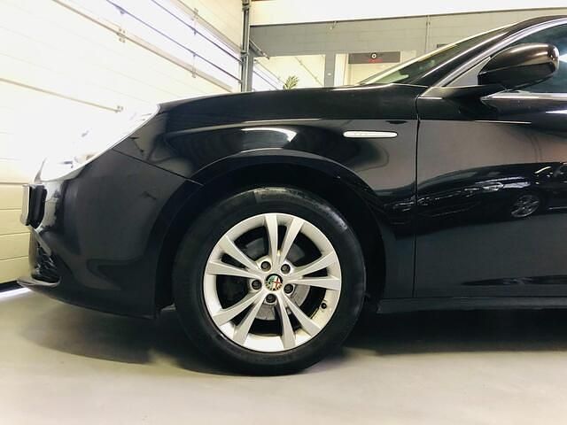 Occasion Alfa Romeo Giulietta 120 PK (88 kW) 2011 Zwart (metallic) Hatchback