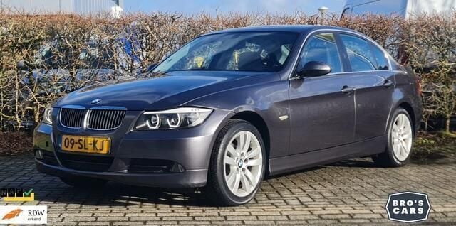 Grijs Gebruikt 2006 BMW 318 Executive Sedan | € 2.499 (Super prijs) - Afbeelding 1/4