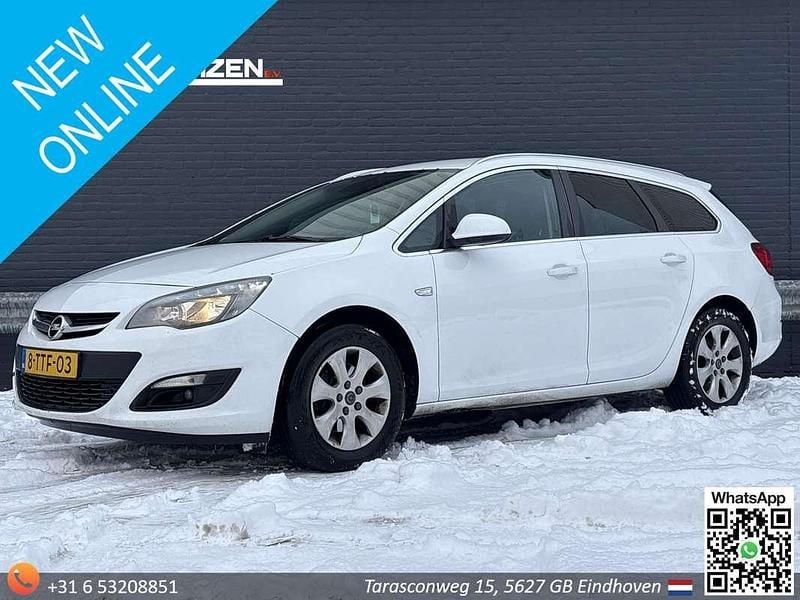 Wit Occasion 2014 Opel Astra Business Stationwagen | € 2.450 (Eerlijke prijs) - Afbeelding 1/4
