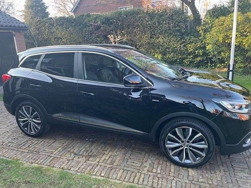 Zwart Gebruikt 2015 Renault Kadjar Bose Edition SUV | € 8.750 (Goede deal) - Afbeelding 1/4