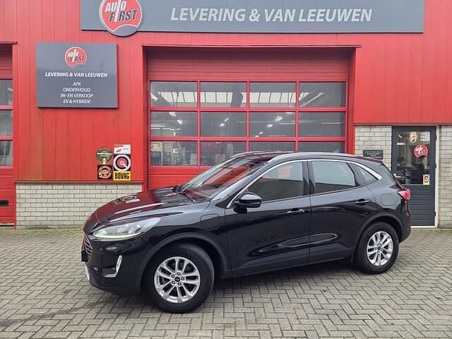 Zwart Occasion 2022 Ford Kuga Titanium SUV | € 24.950 (Super prijs) - Afbeelding 1/4