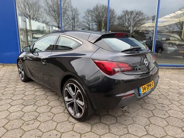 Occasion Opel Astra GTC Sport 140 PK (102 kW) 2013 Zwart Hatchback