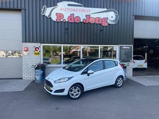 Wit Gebruikt 2014 Ford Fiesta Style Hatchback | € 6.875 (Eerlijke prijs) - Afbeelding 1/4