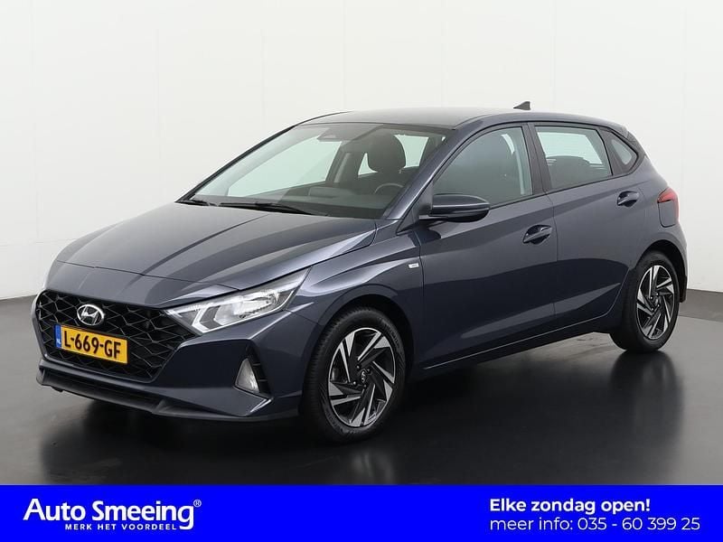 Aurora grey metallic (a7g) Gebruikt 2021 Hyundai i20 Comfort Hatchback | € 14.395 (Goede deal) - Afbeelding 1/4