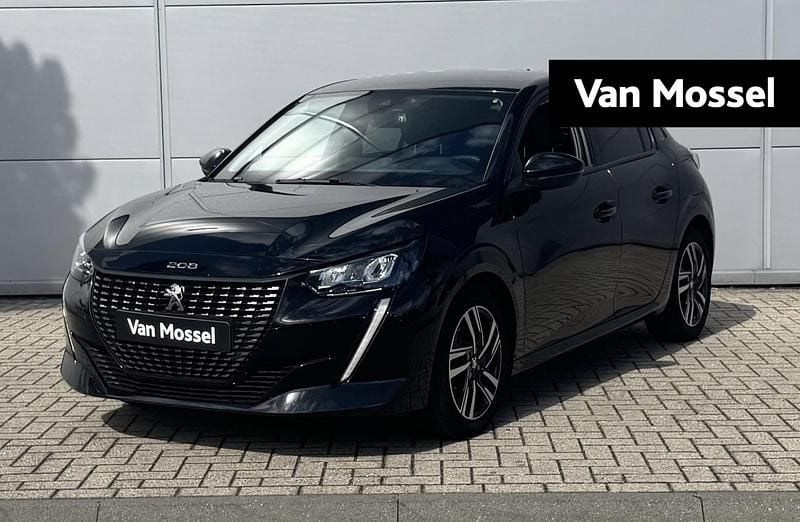 Zwart Gebruikt 2023 Peugeot 208 Allure Hatchback | € 17.940 (Eerlijke prijs) - Afbeelding 1/3