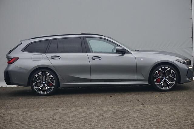 Occasion BMW 330 M Sport 291 PK (214 kW) 2025 Grijs Stationwagen