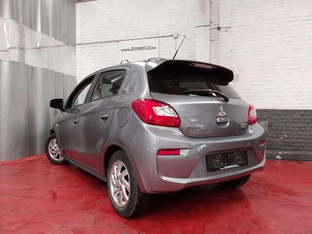 Occasion Mitsubishi Space Star Intense 80 PK (58 kW) 2016 Grijs Sedan