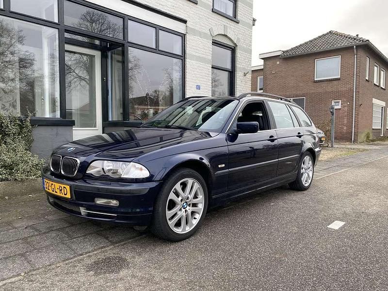 Occasion BMW 330 Executive 231 PK (169 kW) 2001 Blauw Stationwagen