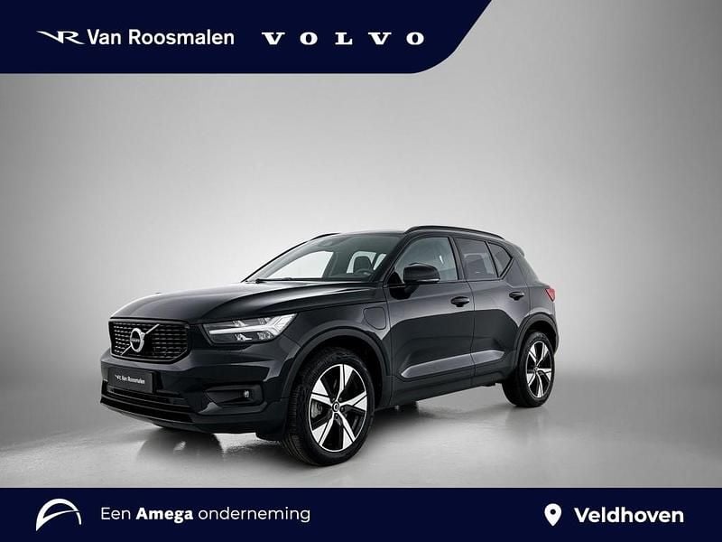 Zwart Gebruikt 2022 Volvo XC40 R-Design SUV | € 35.950 (Goede deal) - Afbeelding 1/4