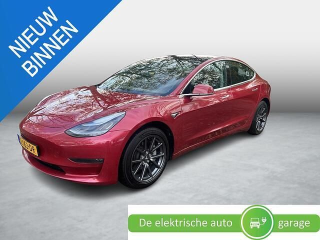Rood Occasion 2019 Tesla Model 3 Long Range AWD Sedan | € 16.450 (Eerlijke prijs) - Afbeelding 1/4