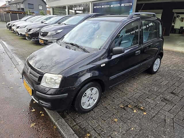 Zwart (metallic) Gebruikt 2009 Fiat Panda Hatchback | € 2.750 (Eerlijke prijs) - Afbeelding 1/4