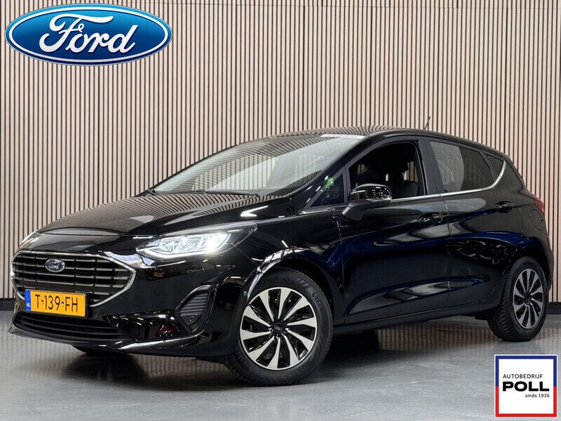Zwart Gebruikt 2023 Ford Fiesta Titanium X Hatchback | € 20.900 (Eerlijke prijs) - Afbeelding 1/4