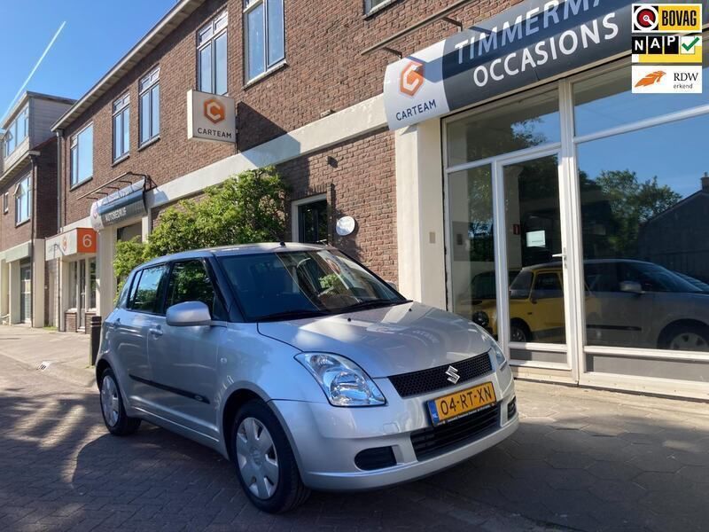 Grijs Gebruikt 2005 Suzuki Swift GLS Hatchback | € 3.295 (Goede deal) - Afbeelding 1/4