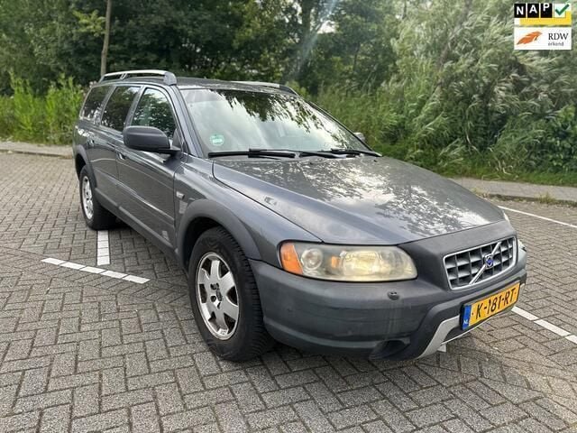 Grijs Gebruikt 2005 Volvo XC70 Momentum SUV | € 3.999 - Afbeelding 1/4