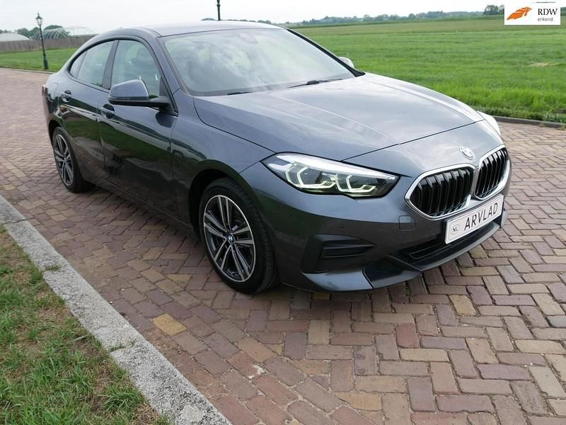 Grijs Gebruikt 2021 BMW 220 Coupé | € 18.630 - Afbeelding 1/3