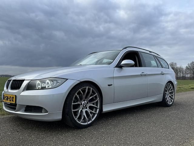 Occasion BMW 325 Executive 218 PK (160 kW) 2006 Grijs Stationwagen