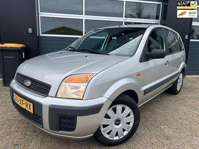 Grijs Gebruikt 2007 Ford Fusion MPV | € 1.150 (Goede deal) - Afbeelding 1/4