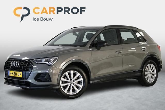 Grijs Gebruikt 2020 Audi Q3 Business SUV | € 26.750 (Goede deal) - Afbeelding 1/4