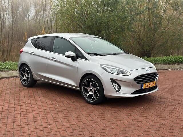 Occasion Ford Fiesta Titanium 100 PK (73 kW) 2019 Grijs Hatchback