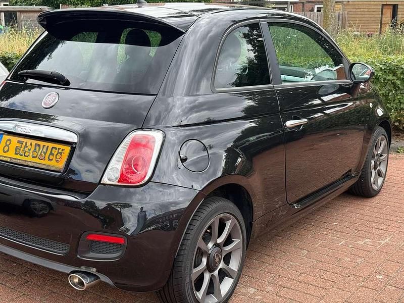 Zwart Gebruikt 2014 Fiat 500S Hatchback | € 7.495 (Eerlijke prijs) - Afbeelding 1/4