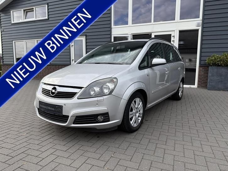 Grijs Gebruikt 2005 Opel Zafira Enjoy MPV | € 975 (Super prijs) - Afbeelding 1/1