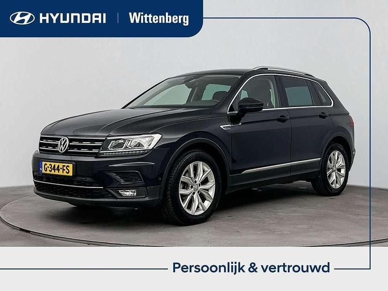 Zwart Gebruikt 2019 VW Tiguan Comfortline SUV | € 26.900 (Eerlijke prijs) - Afbeelding 1/3