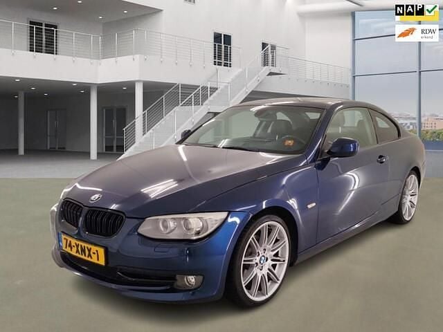 Blauw Gebruikt 2012 BMW 320 Executive Coupé | € 6.999 (Super prijs) - Afbeelding 1/4