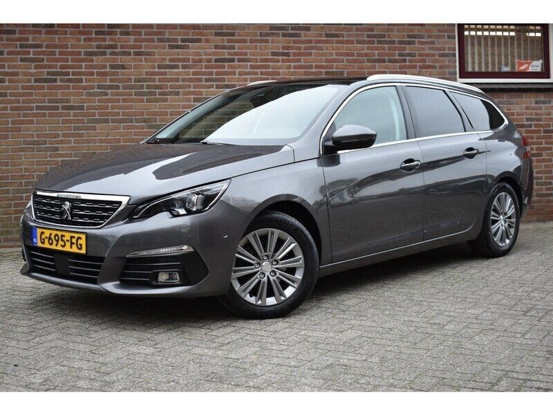 Grijs Gebruikt 2019 Peugeot 308 Premium Stationwagen | € 11.949 (Eerlijke prijs) - Afbeelding 1/4