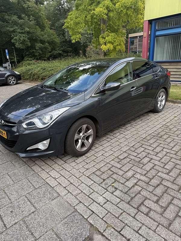 Groen Gebruikt 2012 Hyundai i40 Comfort Sedan | € 8.000 (Eerlijke prijs) - Afbeelding 1/4