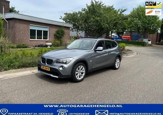 Grijs Gebruikt 2010 BMW X1 Executive SUV | € 9.495 (Eerlijke prijs) - Afbeelding 1/4