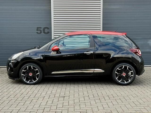 Occasion DS Automobiles DS3 110 PK (80 kW) 2015 Zwart Hatchback