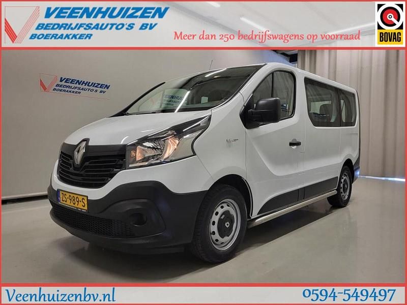 Wit Gebruikt 2019 Renault Trafic Life MPV | € 20.510 - Afbeelding 1/4