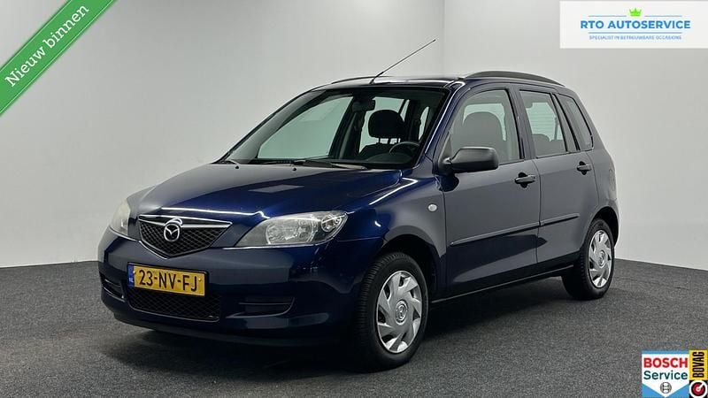 Blauw Gebruikt 2004 Mazda 2 Exclusive MPV | € 1.650 (Eerlijke prijs) - Afbeelding 1/4