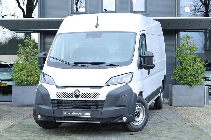 Wit Gebruikt 2024 Citroën Jumper MPV | € 33.750 - Afbeelding 1/4