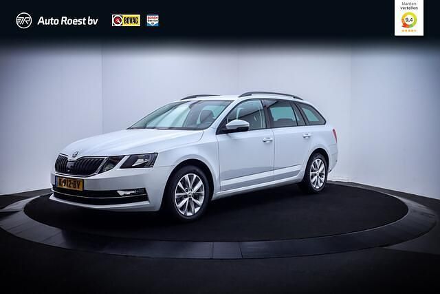 Wit Gebruikt 2019 Skoda Octavia Business Line Stationwagen | € 16.950 (Iets duurder) - Afbeelding 1/4